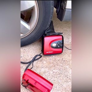 Portable Air Compressor-Air Pump for car Tires (up to 50 psi)